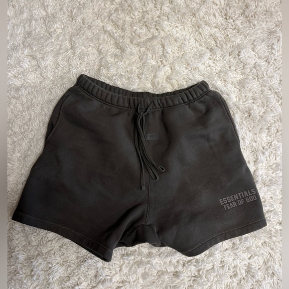 Off Black Fear of God Essentials Sweat Shorts men’s L - Picture 1 of 4
